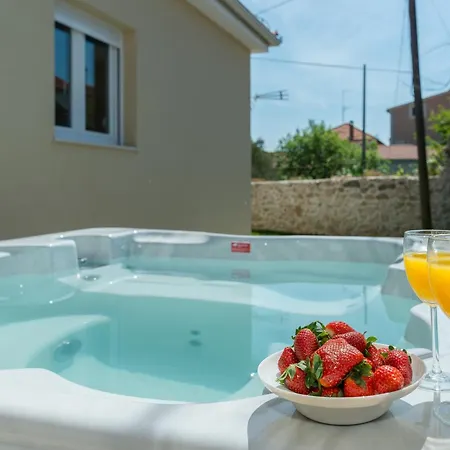Donato With Jacuzzi Near The Old Town Villa Zadar
